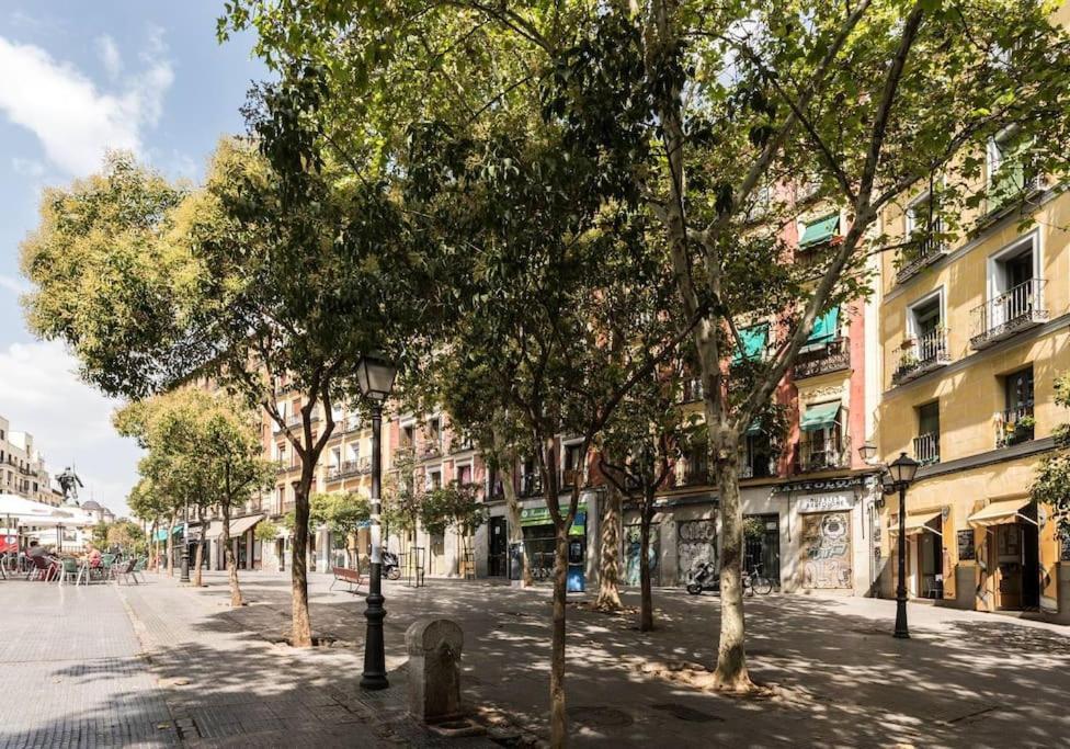Estudio Lavapies Cerca De Anton Martin Madrid Exterior foto