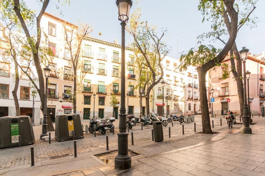 Estudio Lavapies Cerca De Anton Martin Madrid Exterior foto